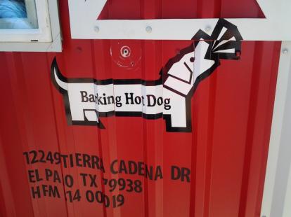 Food truck location. Barking Hot Dog available. Needs more vendors.