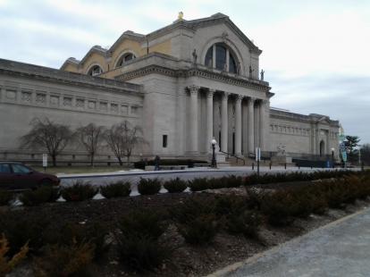 Dedicated  to art  and  free to  all MDCDIII.  Saint  Louis  Art  Museum.