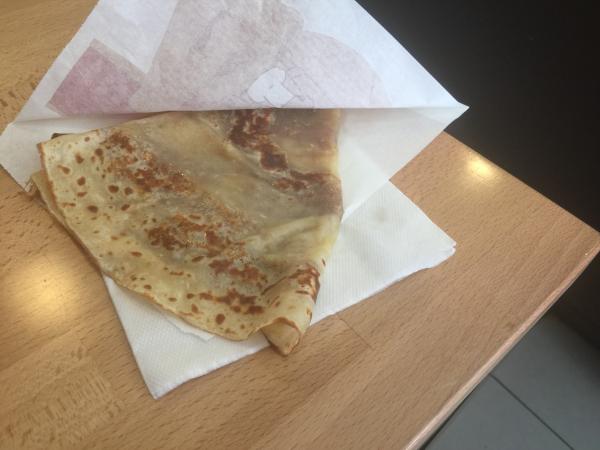 Delawells Crepes butter and sugar for 2 euros #food excellent wifi 