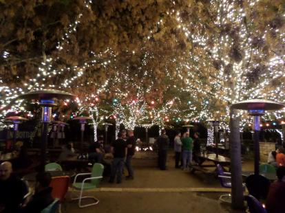 The lights at Katy Trail Ice House are always on at night. Dallas pub crawl. Click on repl